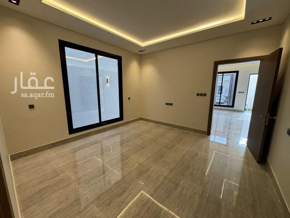 5 bedroom floor in Riyadh 17
