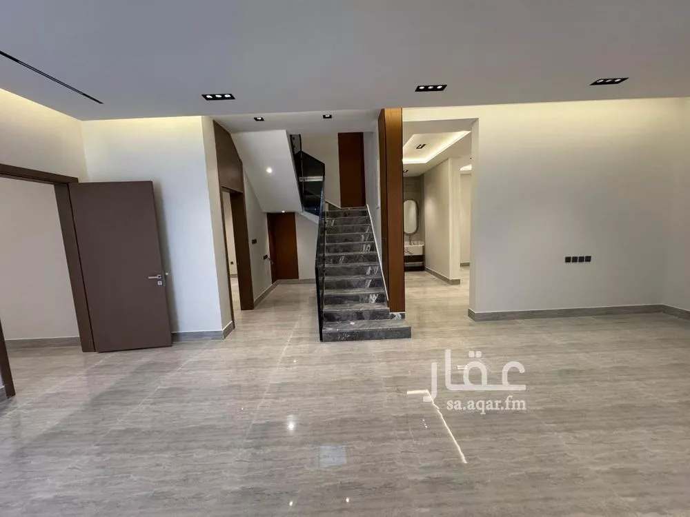 5 bedroom floor in Riyadh 4