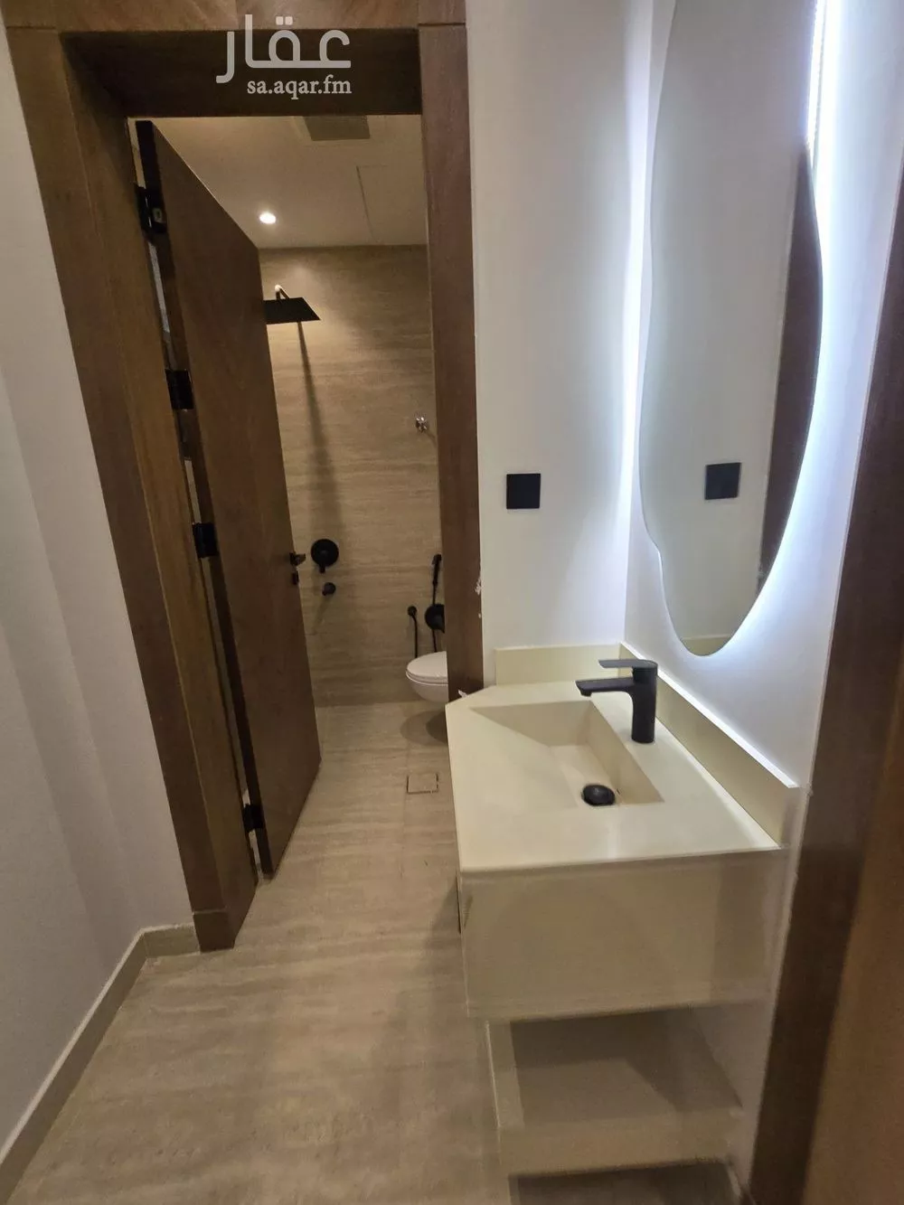 3 bedroom floor in Al Shifa 15