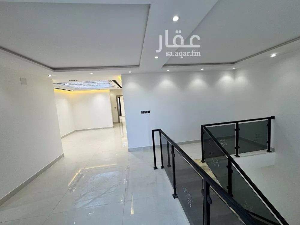 دور 4 غرف في طيبة 10