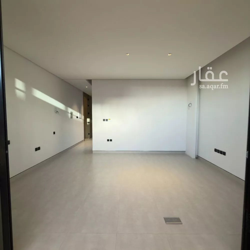 3 bedroom floor in Al Yasmin 4