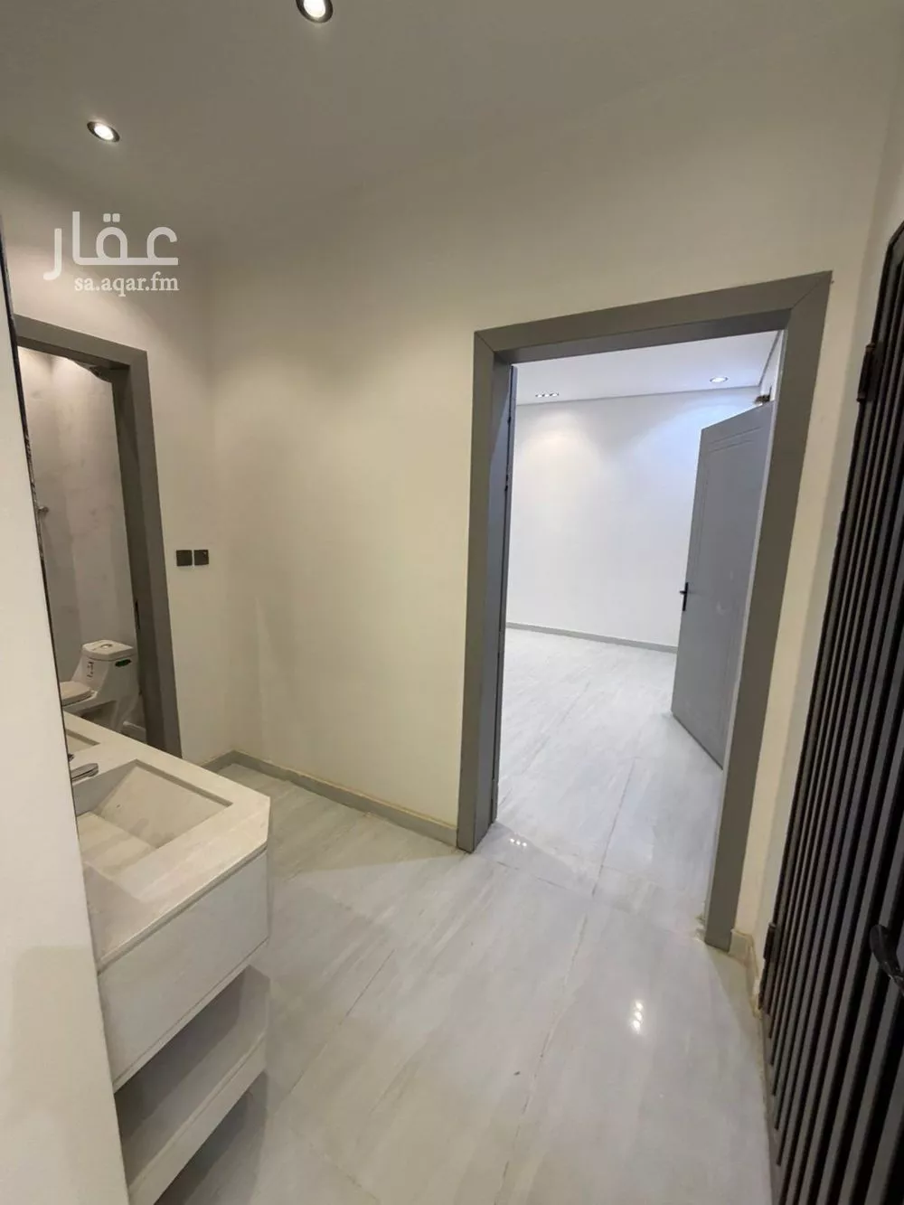 دور 4 غرف في الشرق 13