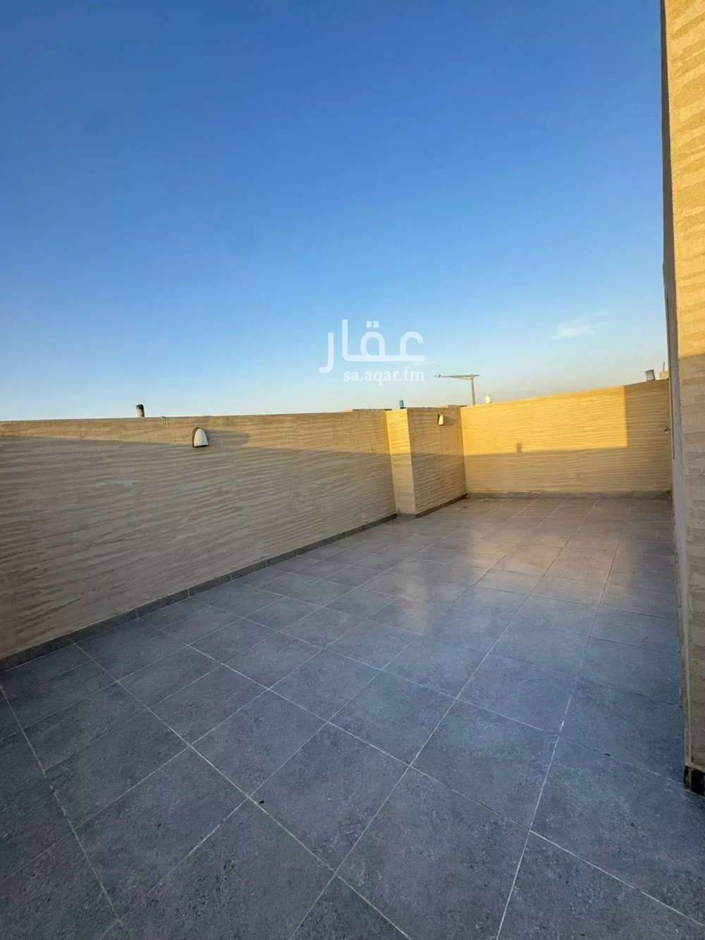 دور 6 غرف في المونسية 7