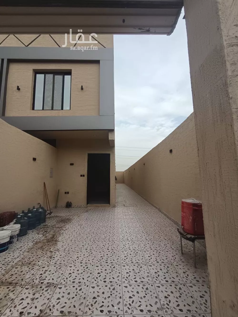 4 bedroom floor in Okaz 5
