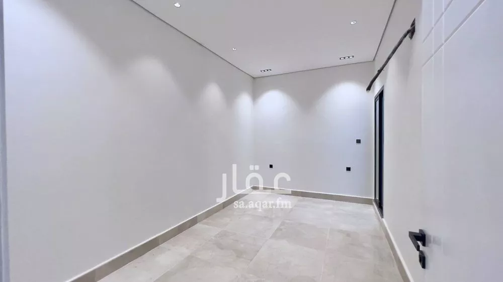 4 bedroom floor in Ash Sharq 16