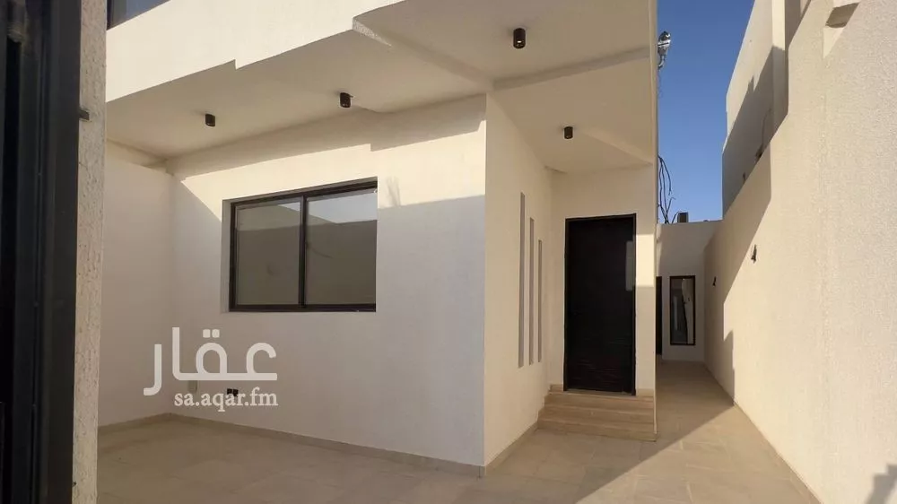 4 bedroom floor in Ash Sharq 5