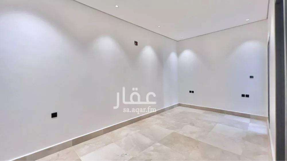4 bedroom floor in Ash Sharq 7