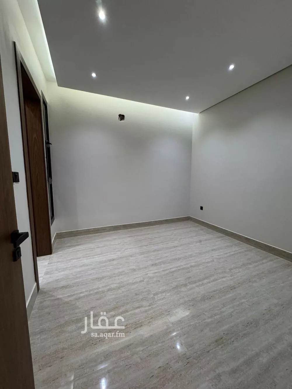 دور 6 غرف في الرمال 5