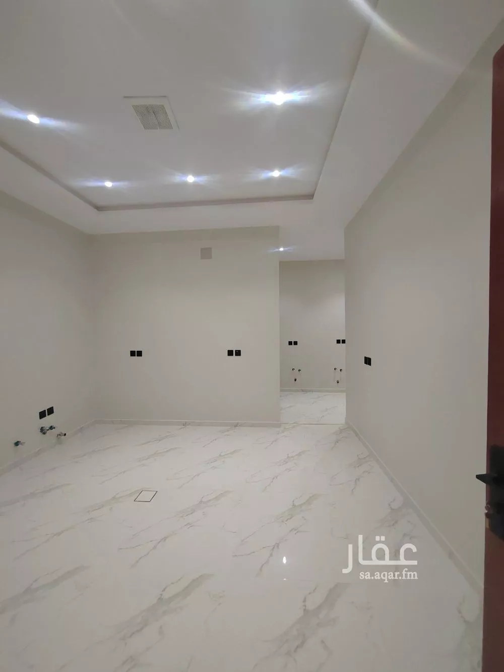 5 bedroom floor in Al Hazm 6
