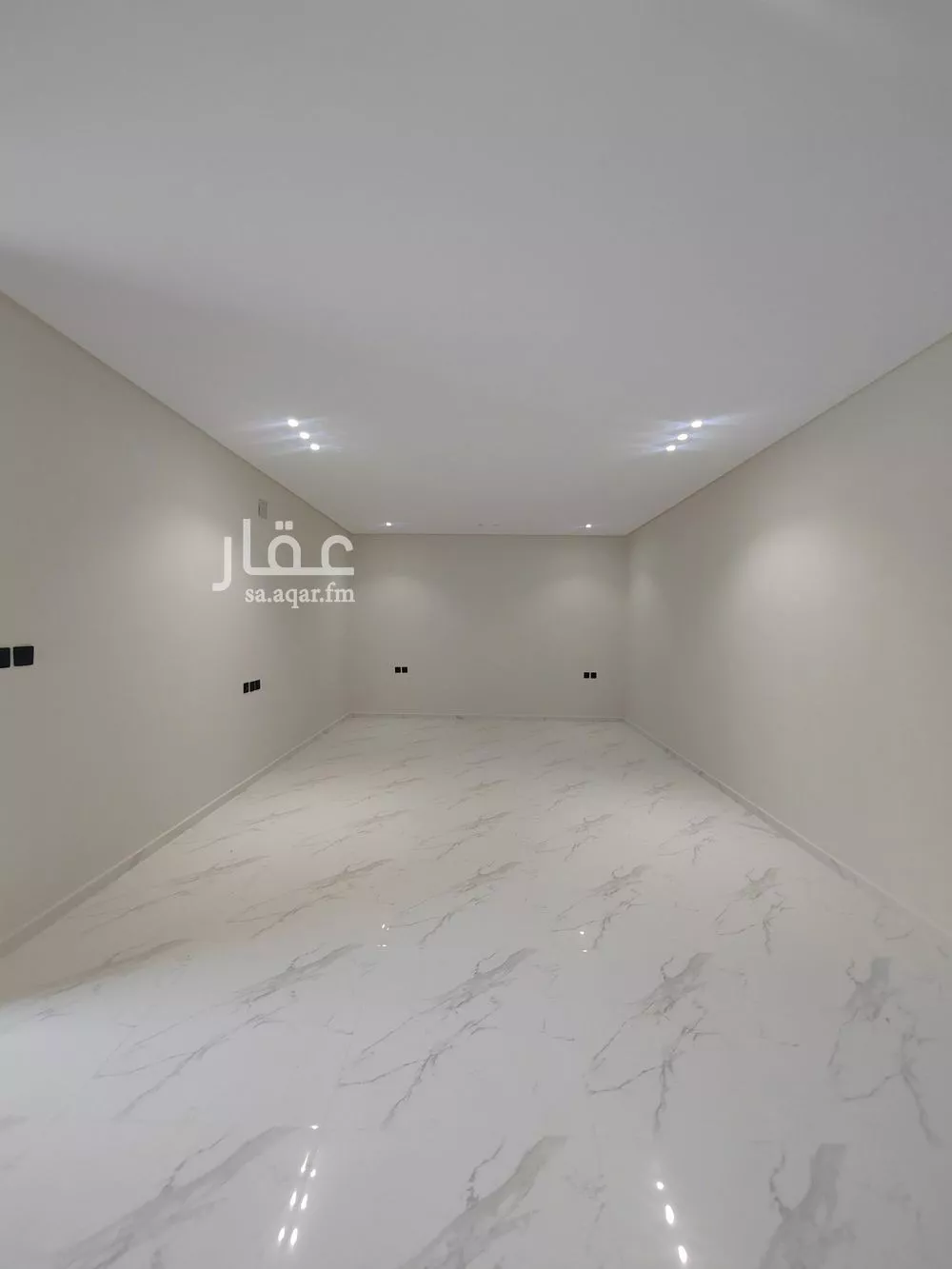 5 bedroom floor in Al Hazm 8