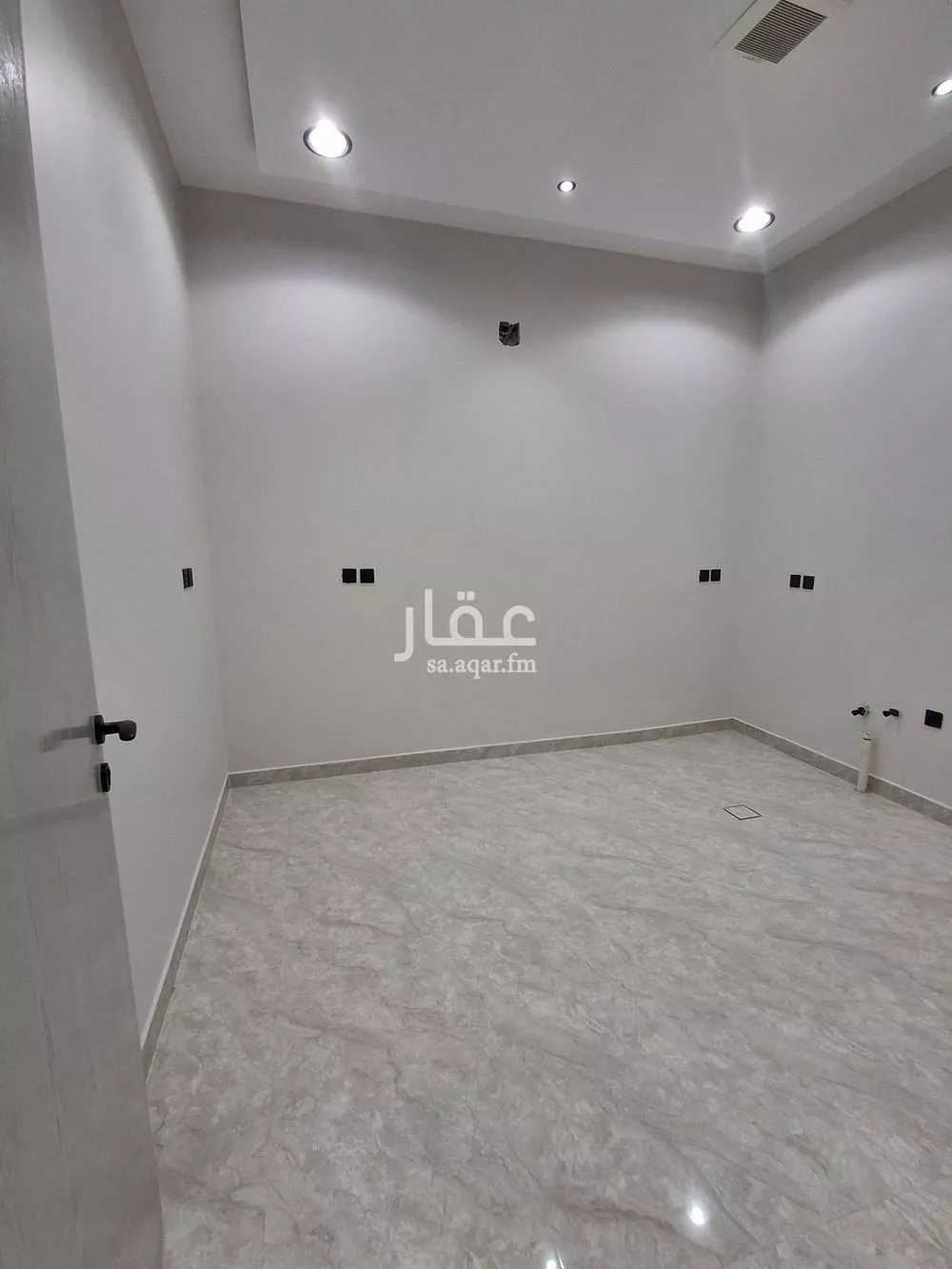 7 bedroom floor in Dhahrat Namar 6