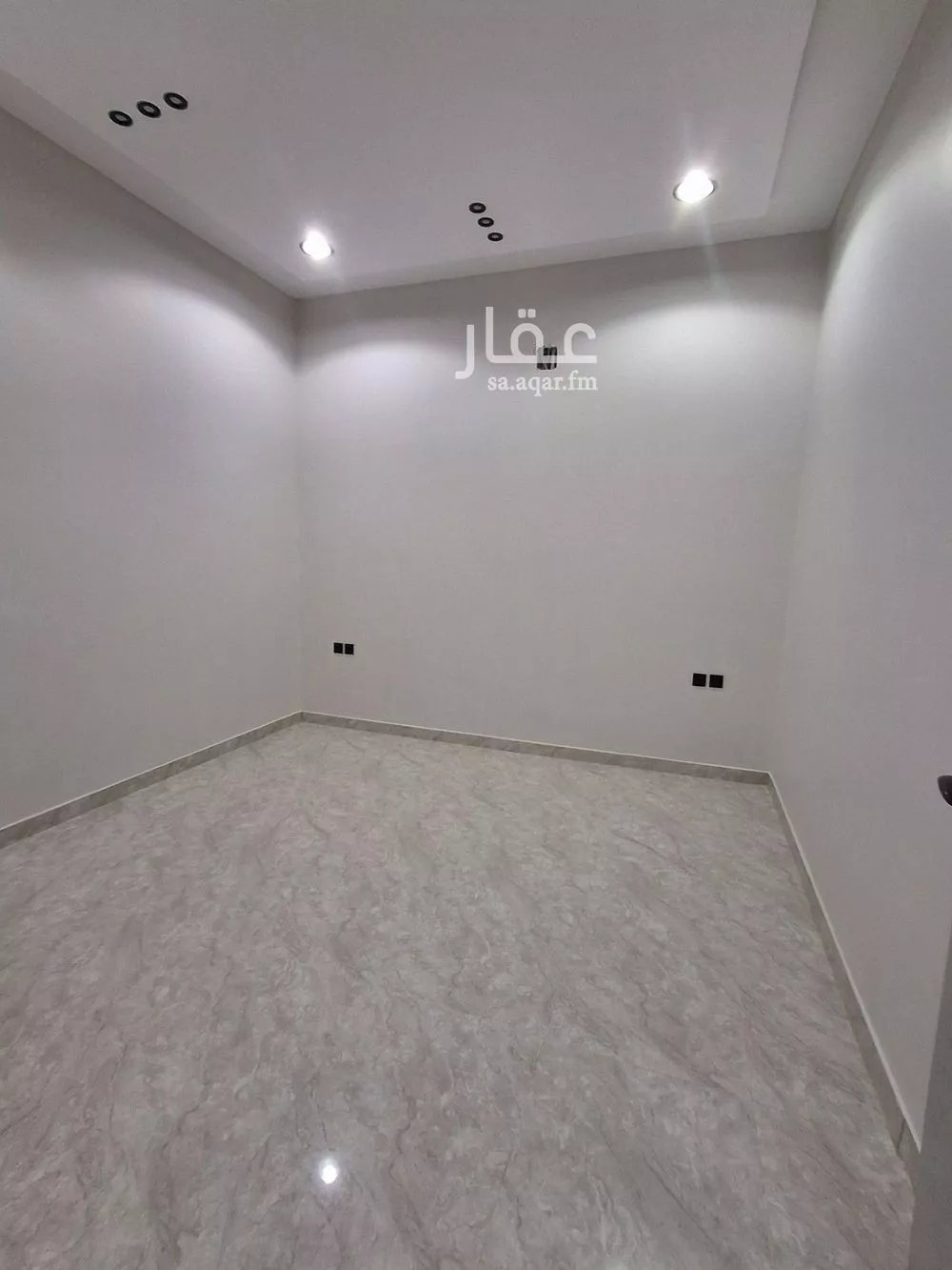 7 bedroom floor in Dhahrat Namar 10