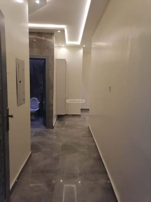 شقة 1 غرف في الملقا 6