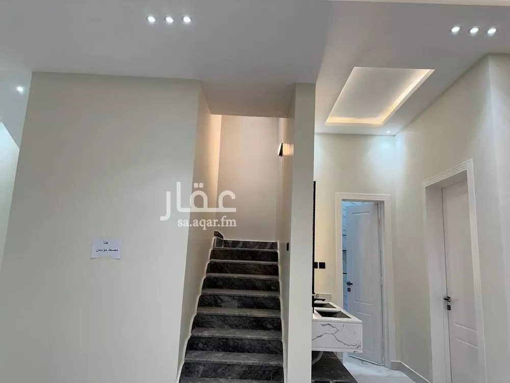 دور 4 غرف في الجنادرية 5