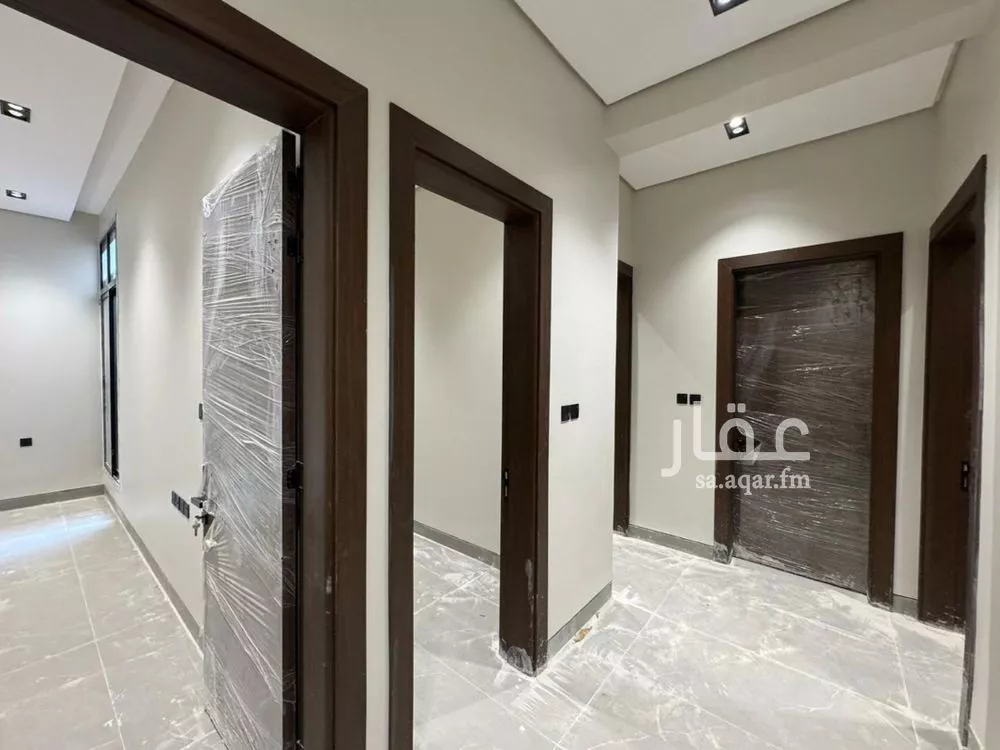 4 bedroom floor in Ishbiliyah 6