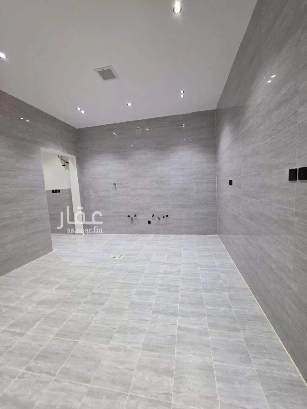 5 bedroom floor in Dahiat Namar 11
