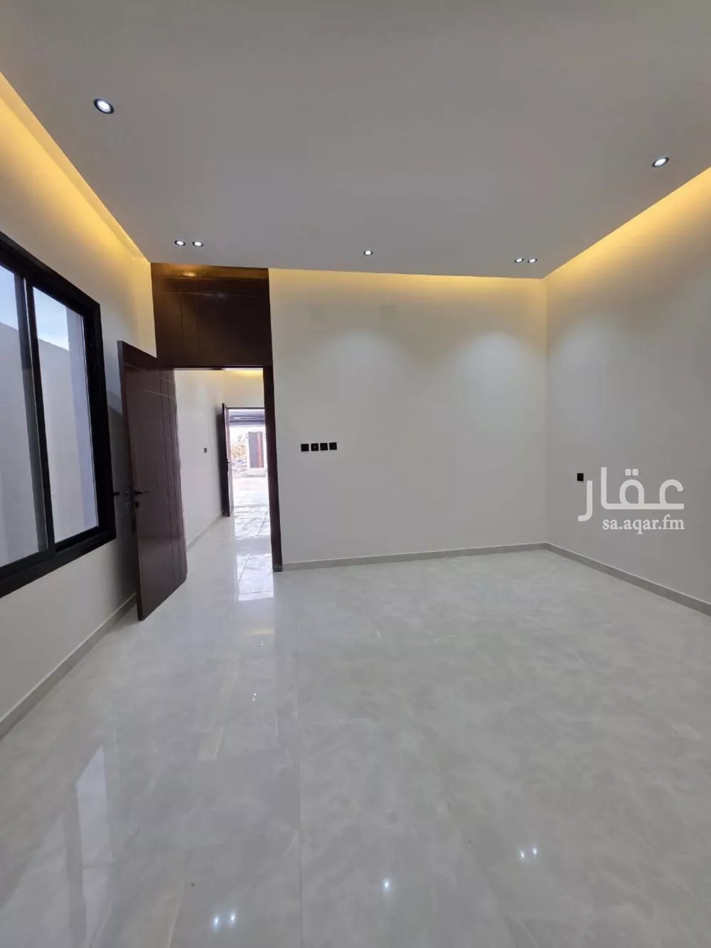 5 bedroom floor in Dahiat Namar 13