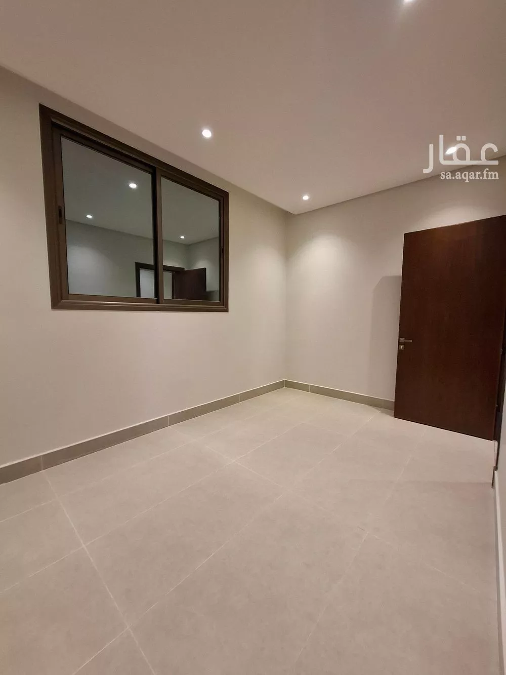 دور 4 غرف في السويدي الغربي 16