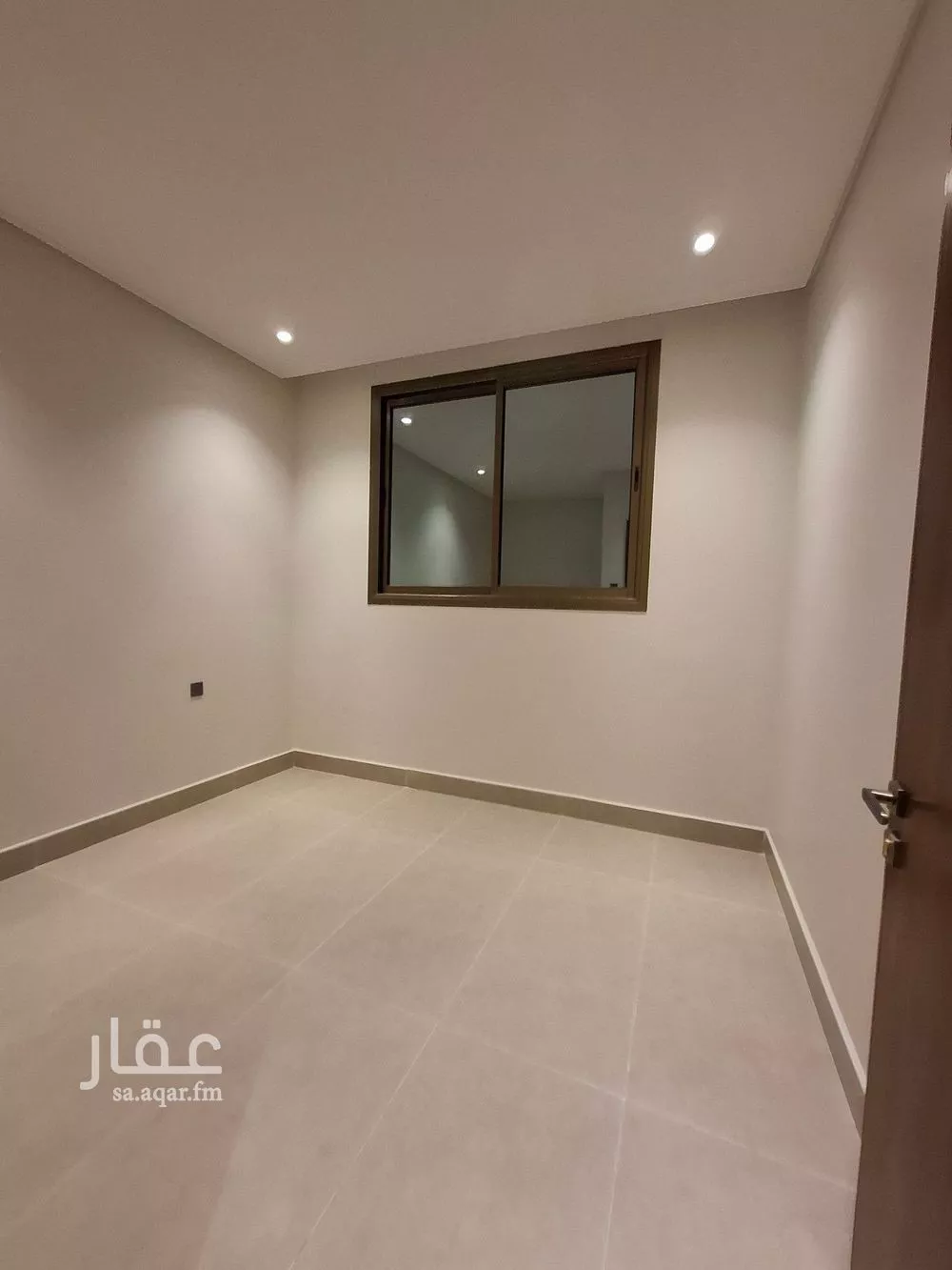 دور 4 غرف في السويدي الغربي 6