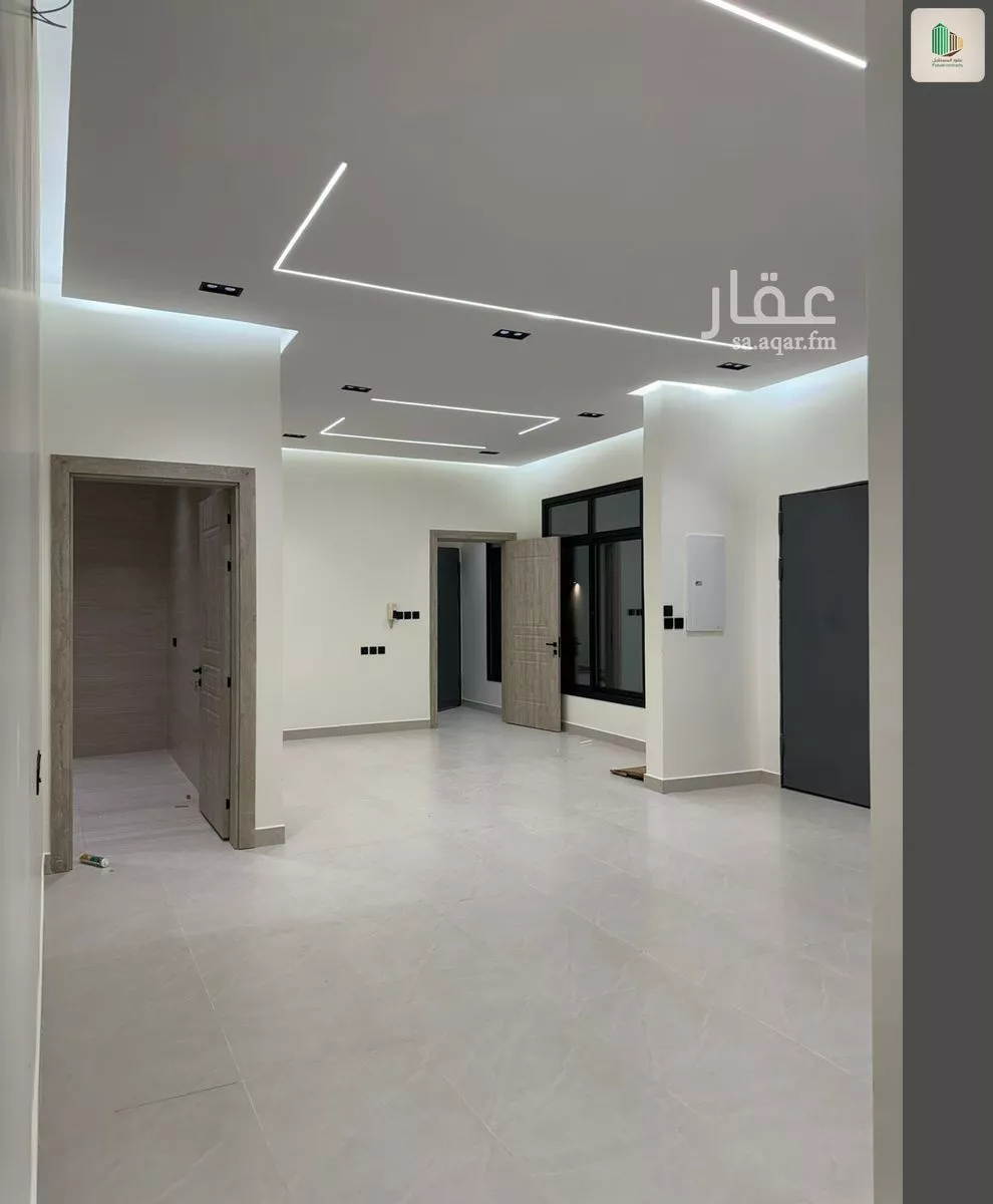 5 bedroom floor in Al Khaleej 2