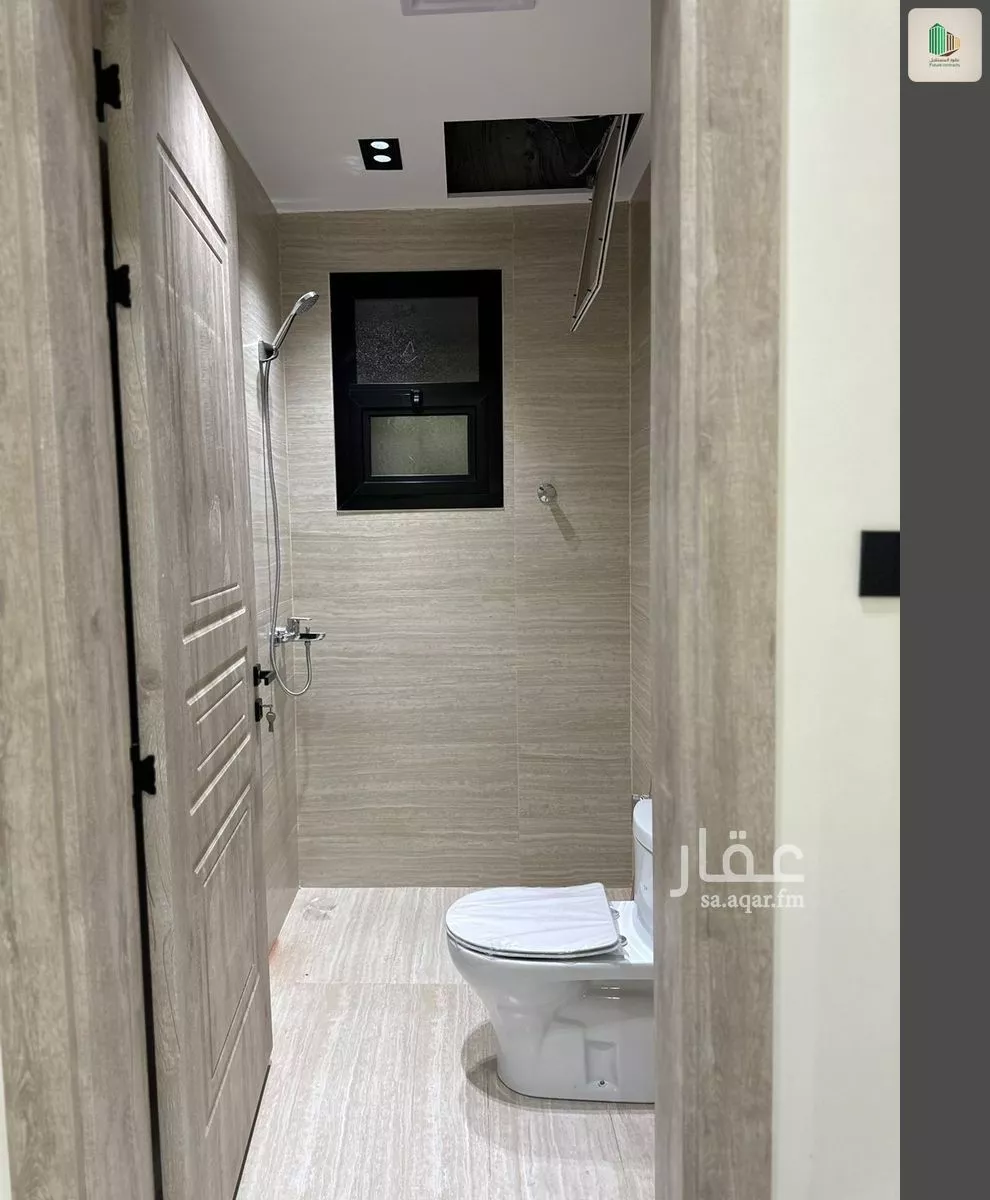 5 bedroom floor in Al Khaleej 3