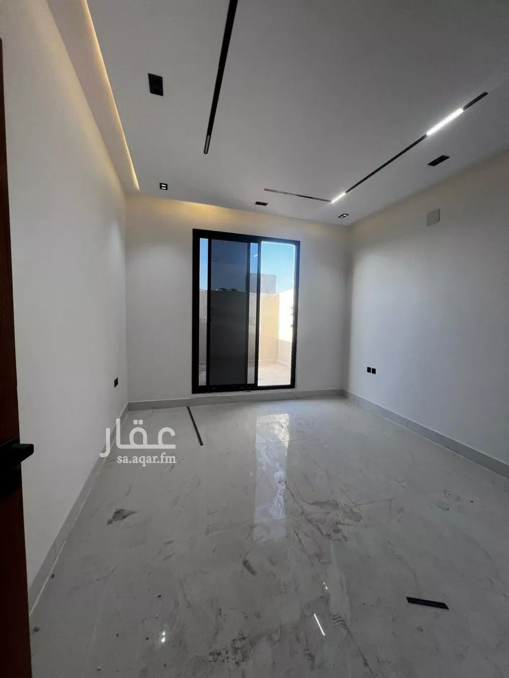 5 bedroom floor in Taibah 21