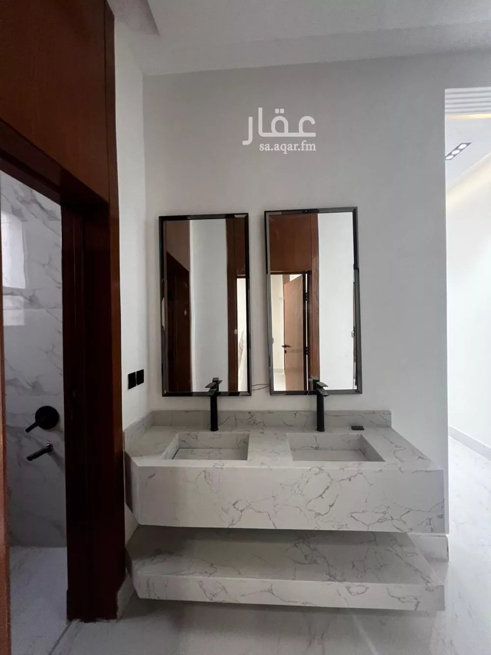 5 bedroom floor in Taibah 8
