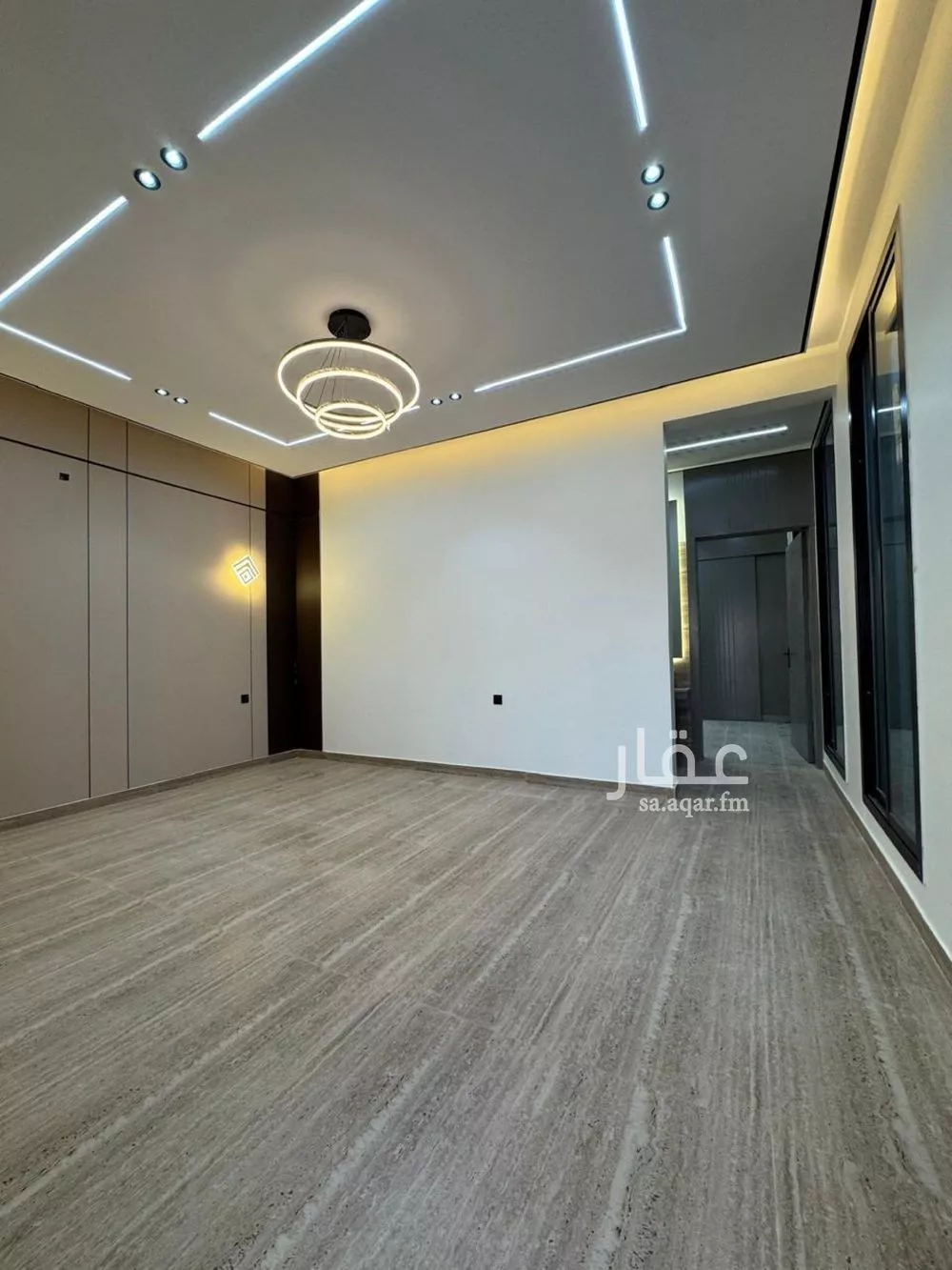 5 bedroom floor in Taibah 4