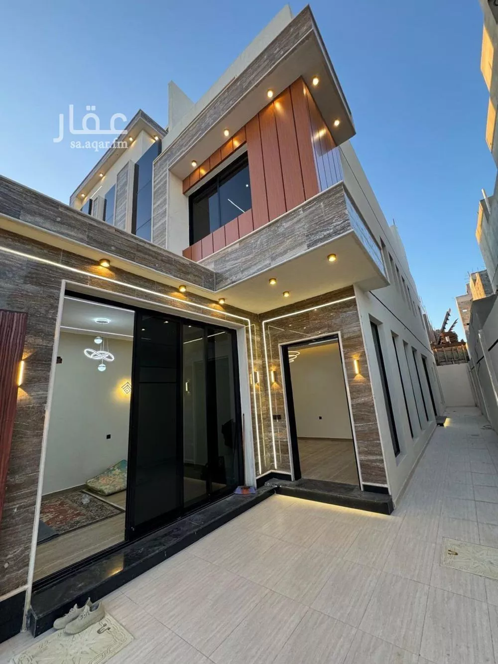 5 bedroom floor in Taibah 5