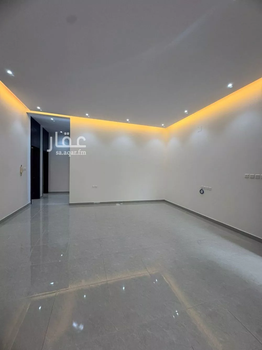 4 bedroom floor in Al Aridh 11