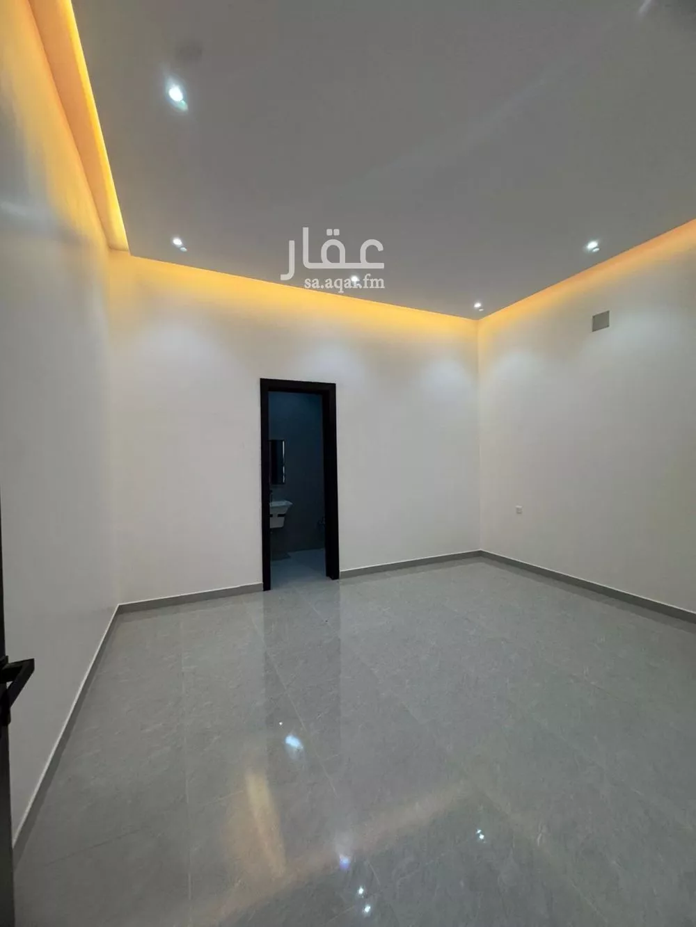 4 bedroom floor in Al Aridh 3