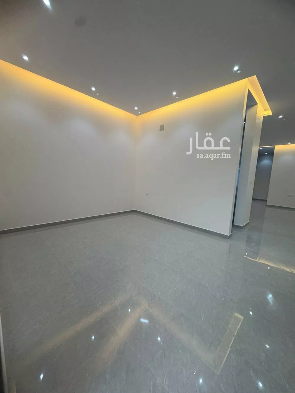 4 bedroom floor in Al Aridh 6