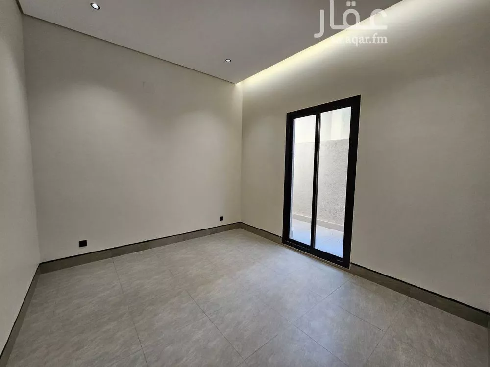 4 bedroom floor in Al Rimal 6