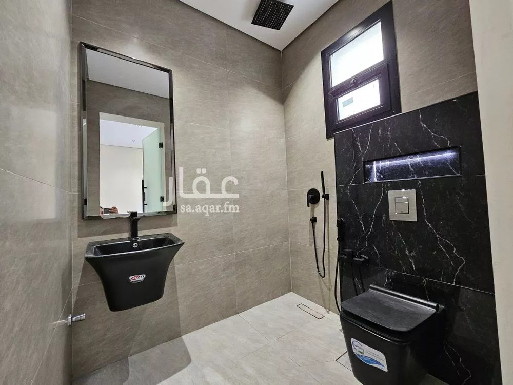 4 bedroom floor in Al Rimal 8