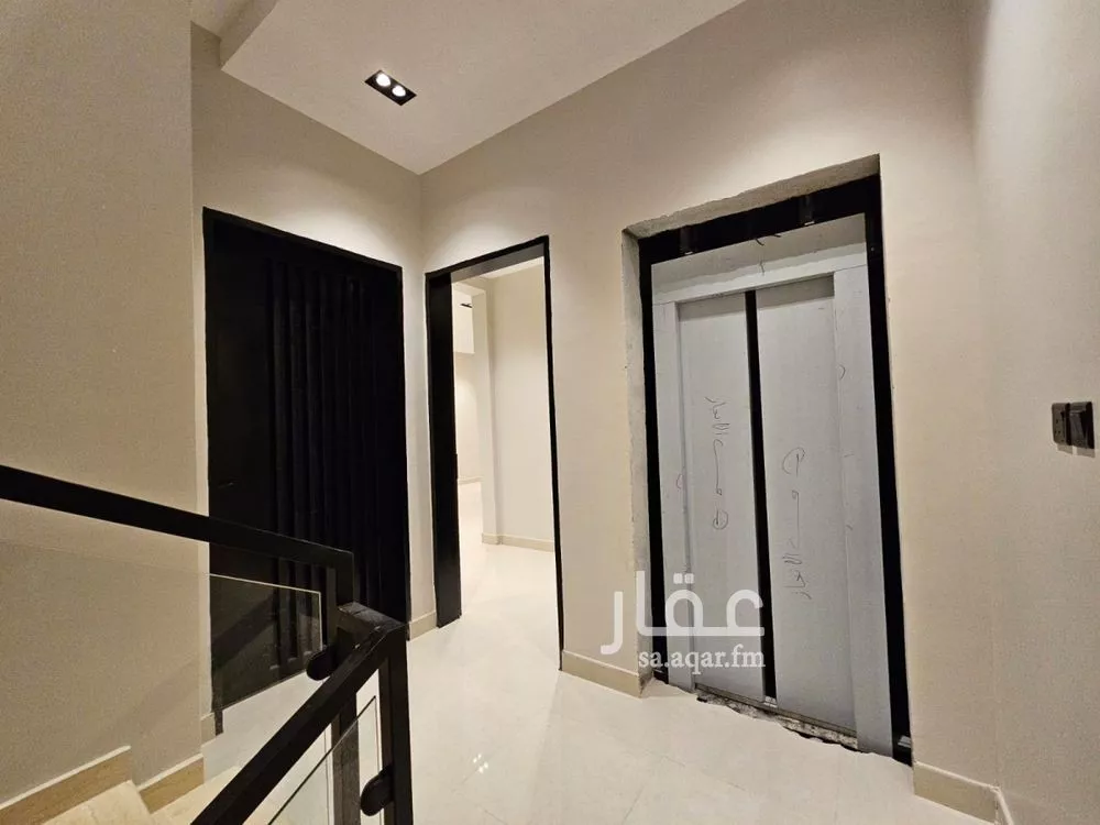 5 bedroom floor in Al Yarmouk 7
