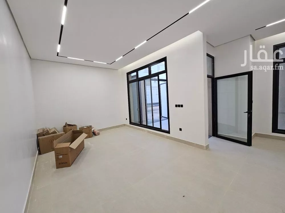 5 bedroom floor in Al Maizilah 14