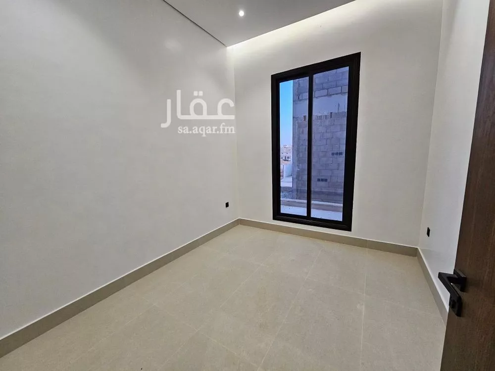 5 bedroom floor in Al Maizilah 5