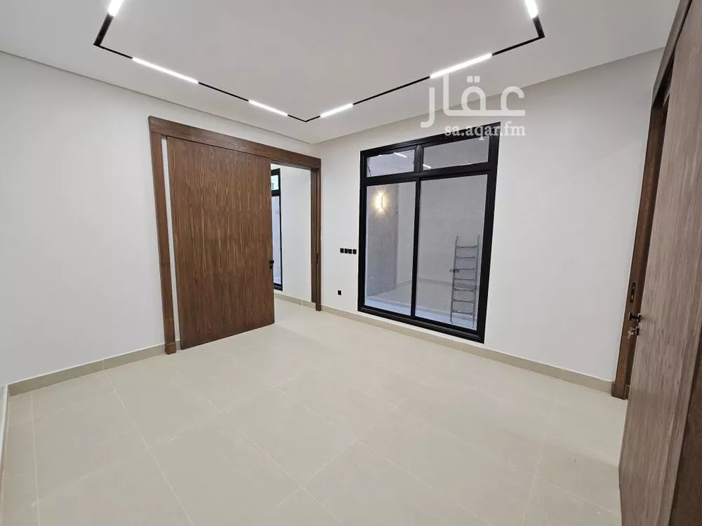5 bedroom floor in Al Maizilah 7