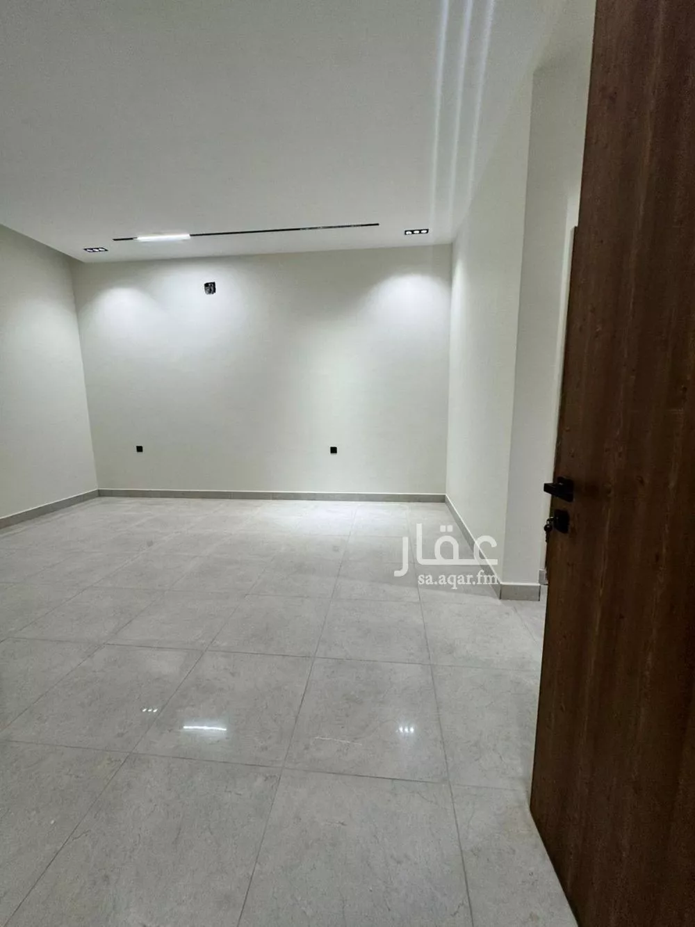 5 bedroom floor in Tuwaiq 18