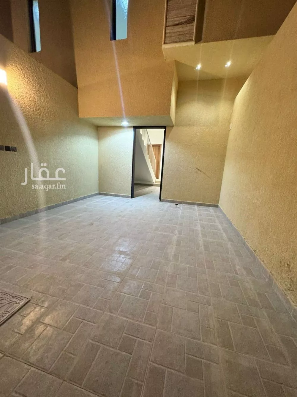 5 bedroom floor in Tuwaiq 10