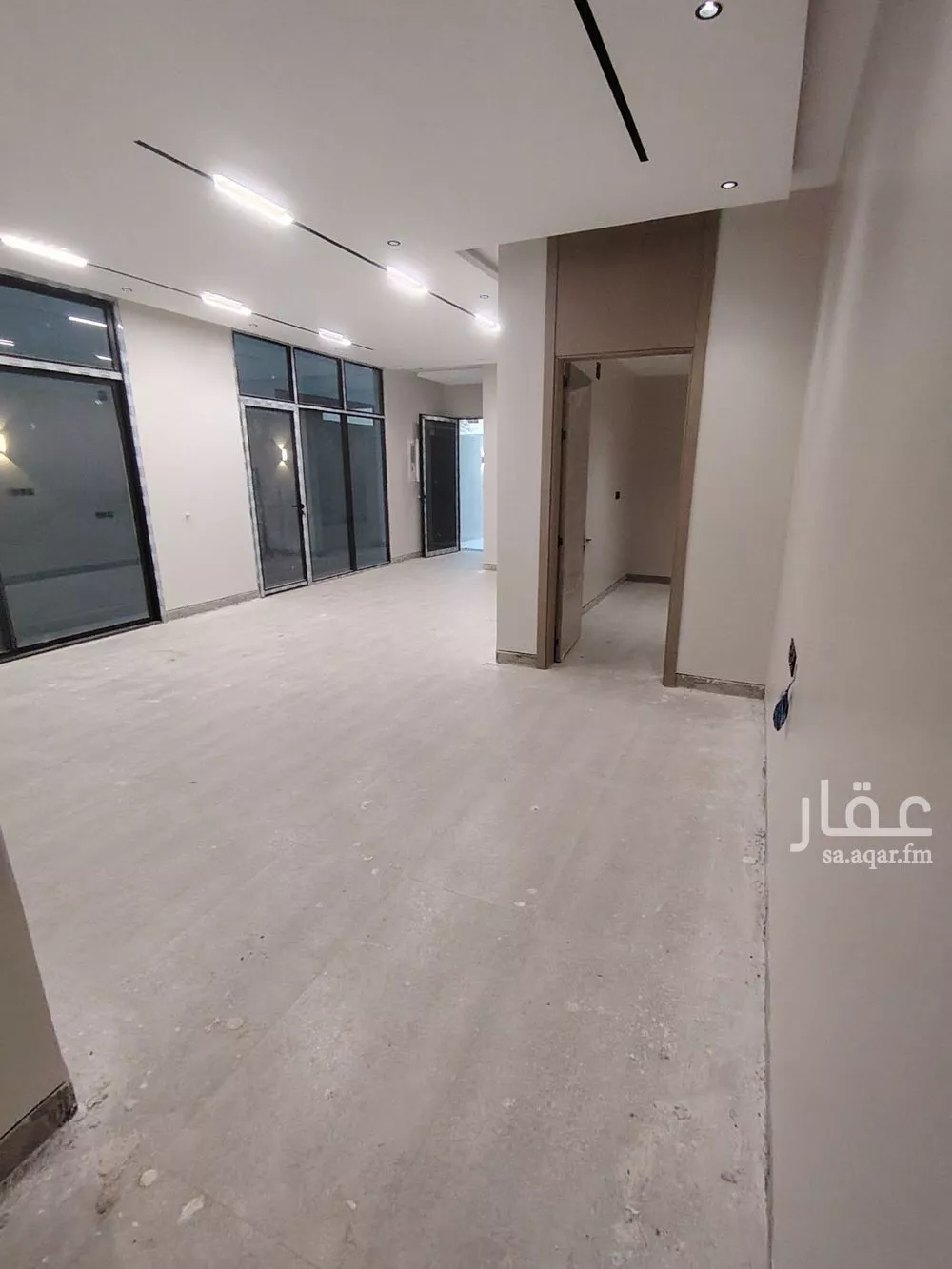 3 bedroom floor in Al Khaleej 4