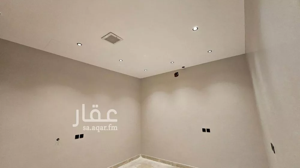 4 bedroom floor in King Faisal 5