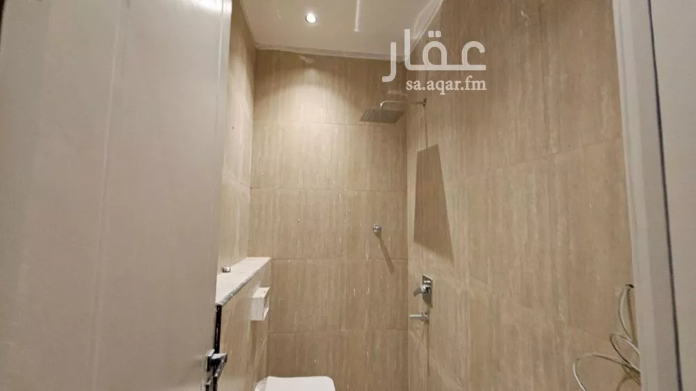 4 bedroom floor in King Faisal 9