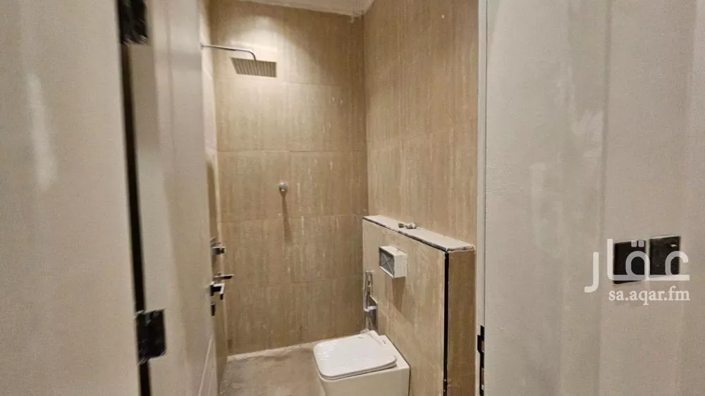 4 bedroom floor in King Faisal 10