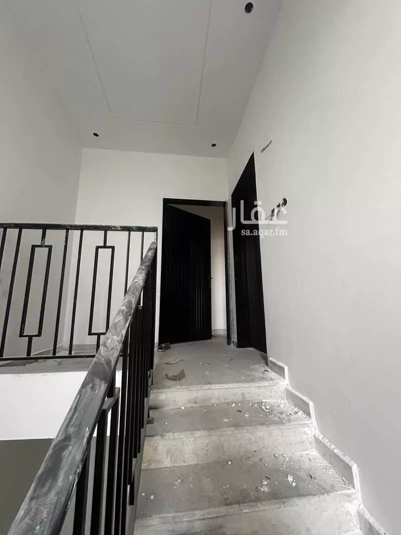 5 bedroom floor in Al Hazm 13
