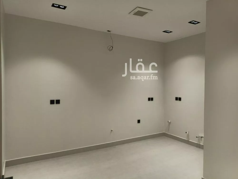 3 bedroom floor in As Suwaidi 4