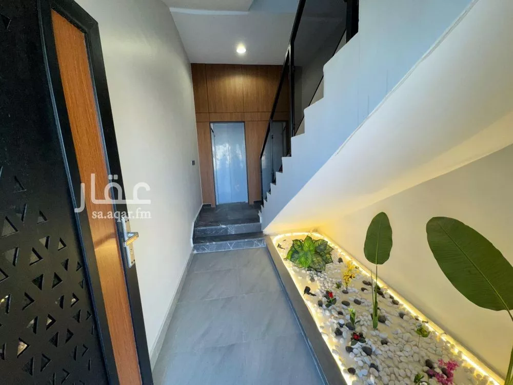 4 bedroom floor in Dirab 3