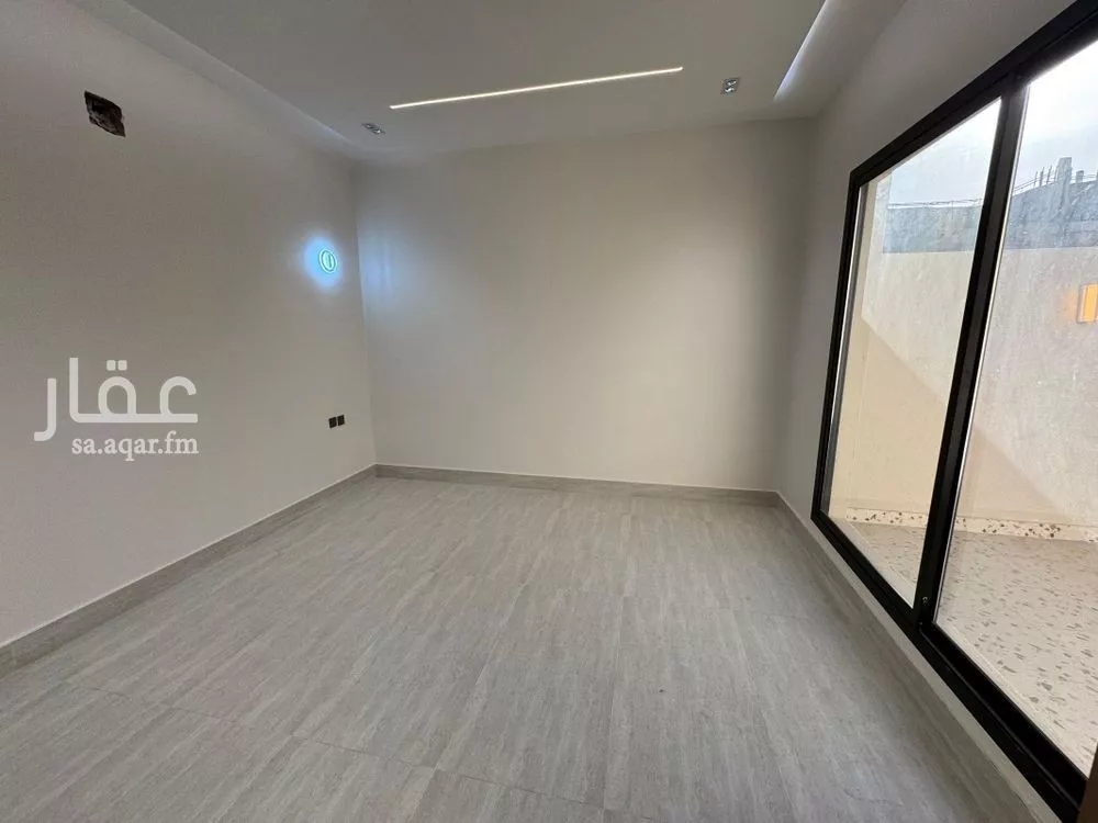 4 bedroom floor in Dirab 10