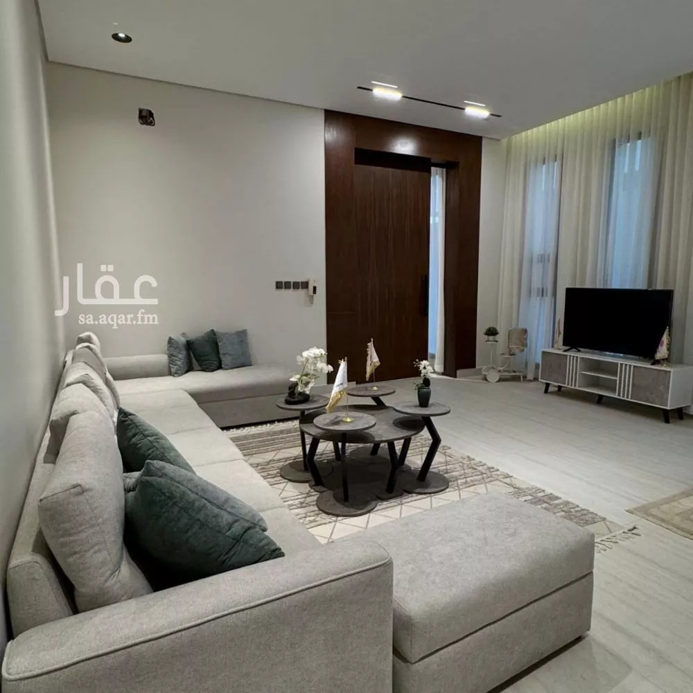 3 bedroom floor in Al Rimal 5