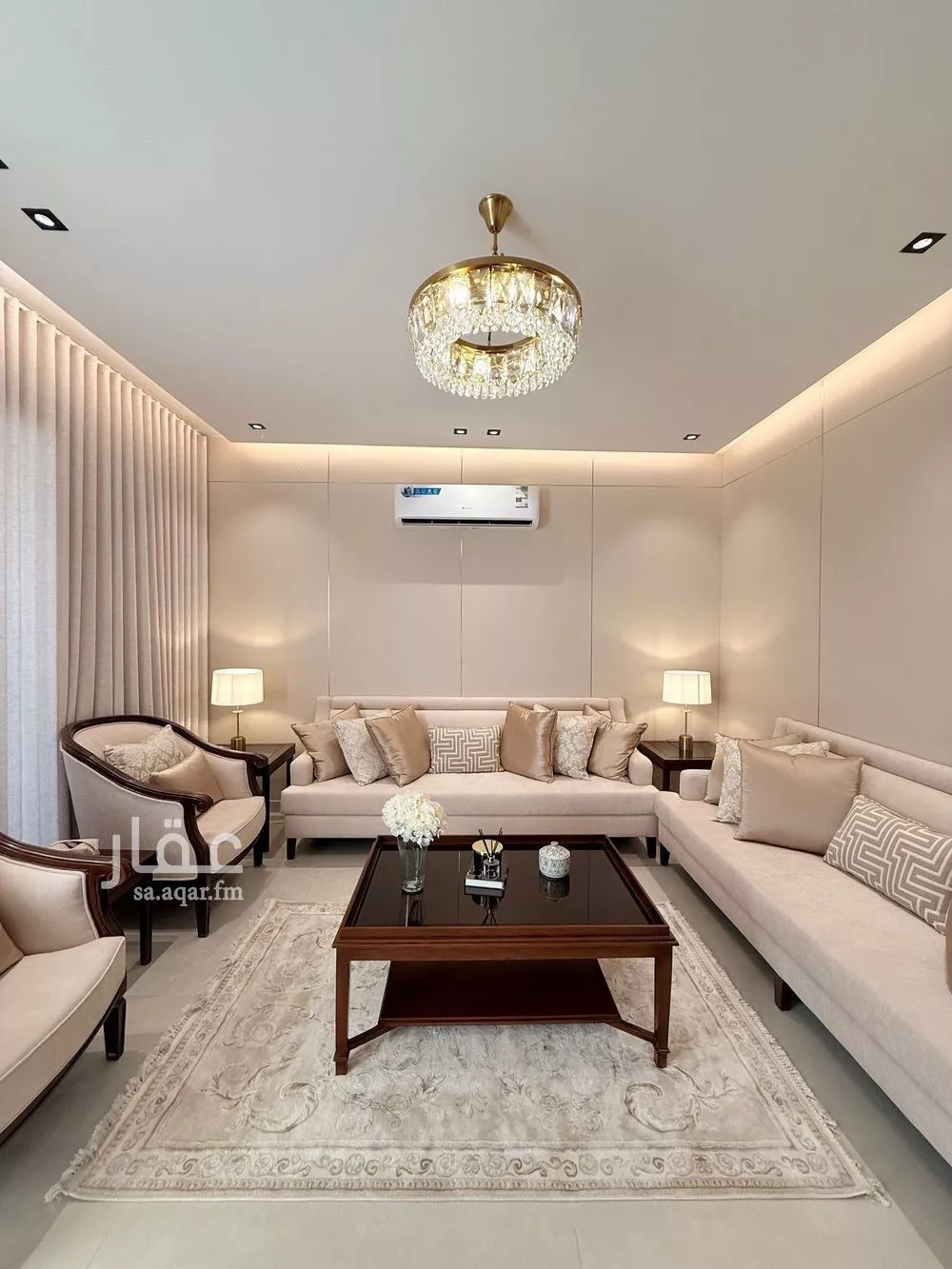 4 bedroom floor in Okaz 3